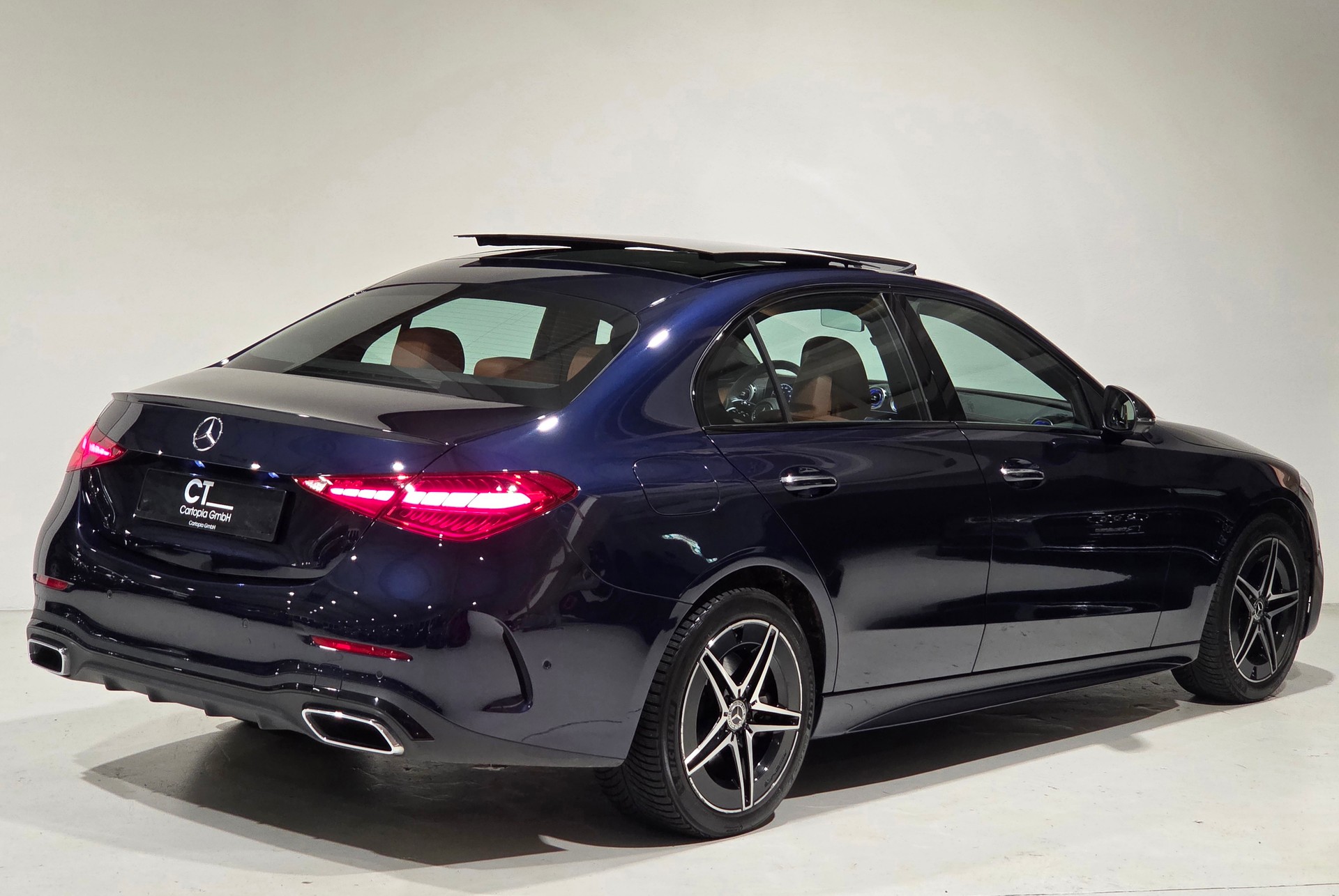 MERCEDES-BENZ C 300e 4Matic AMG Line-image-31