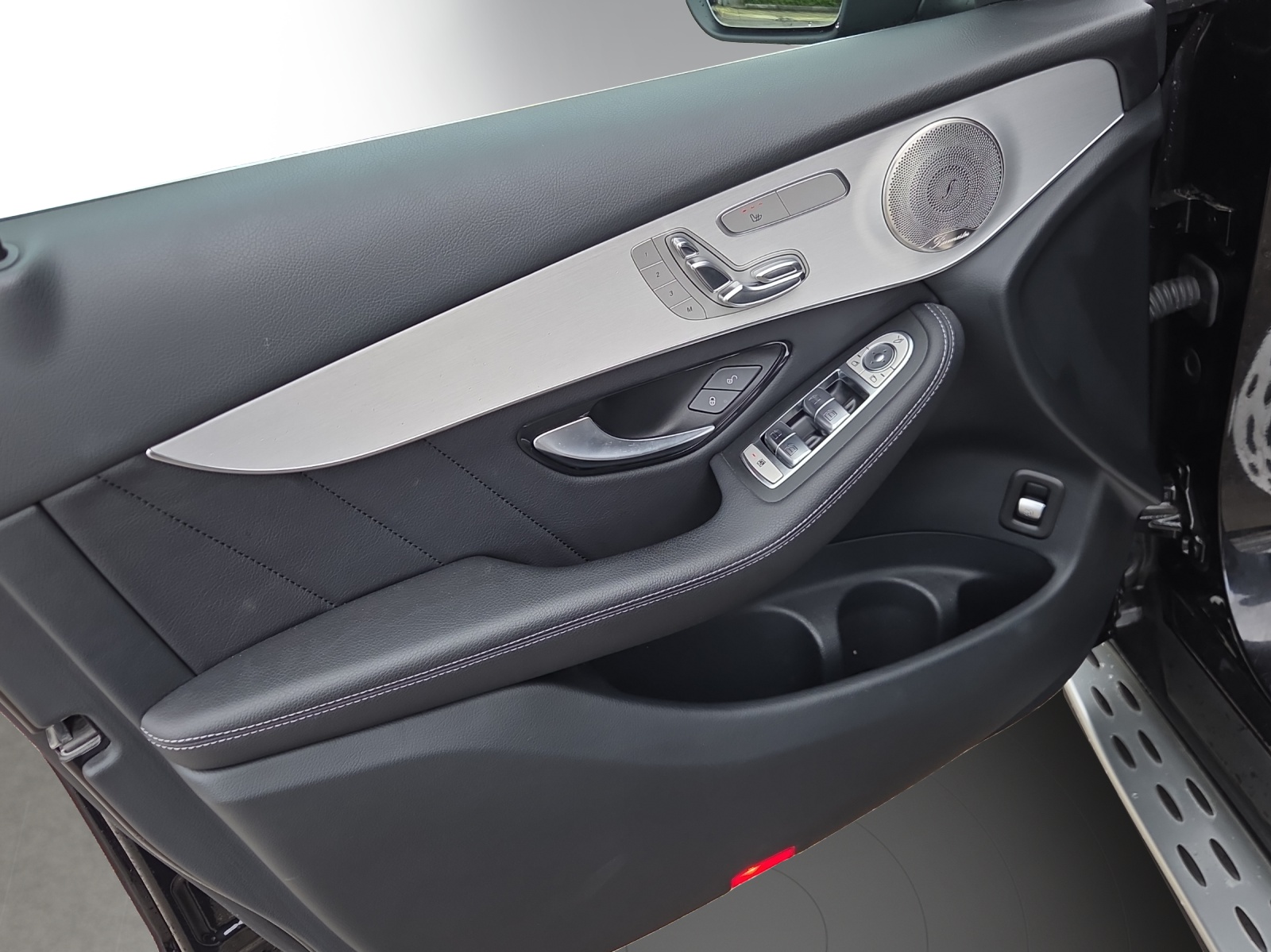 Image MERCEDES-BENZ GLC-300 GLC 300 AMG Line 4Matic 9G-Tronic