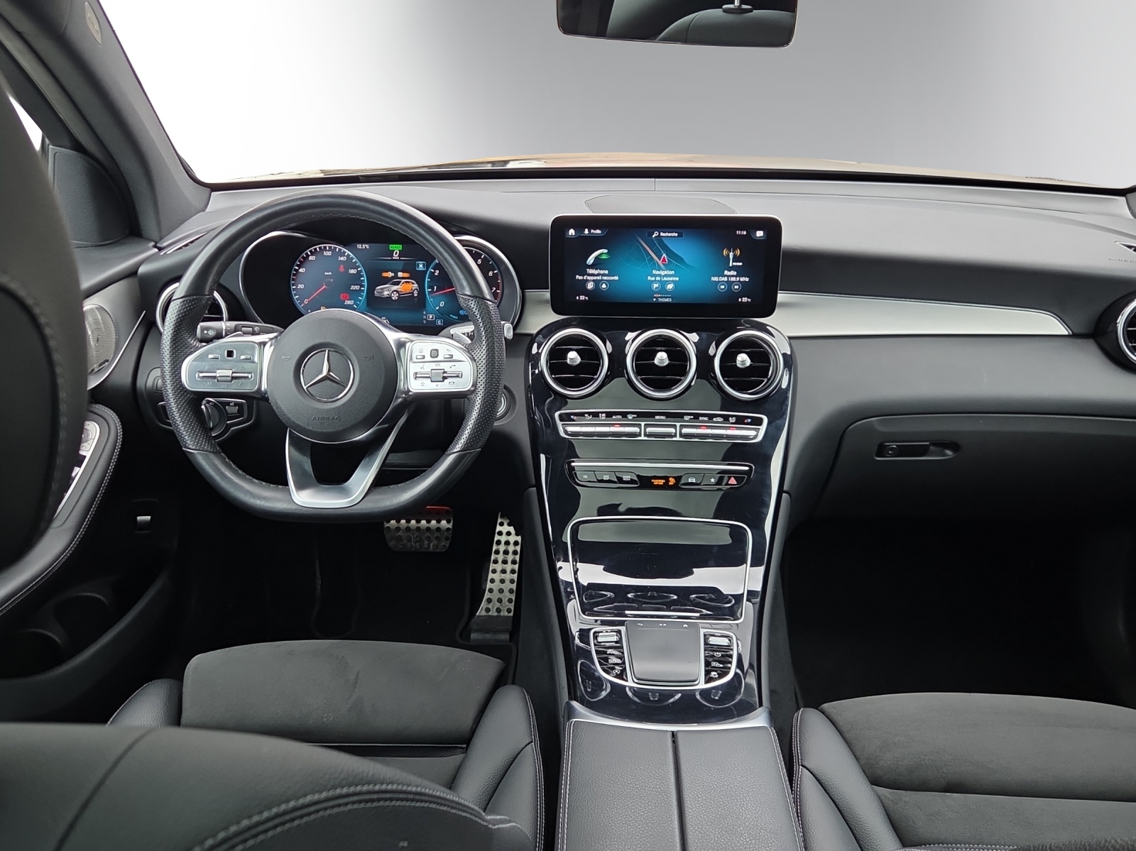 Image MERCEDES-BENZ GLC-300 GLC 300 AMG Line 4Matic 9G-Tronic