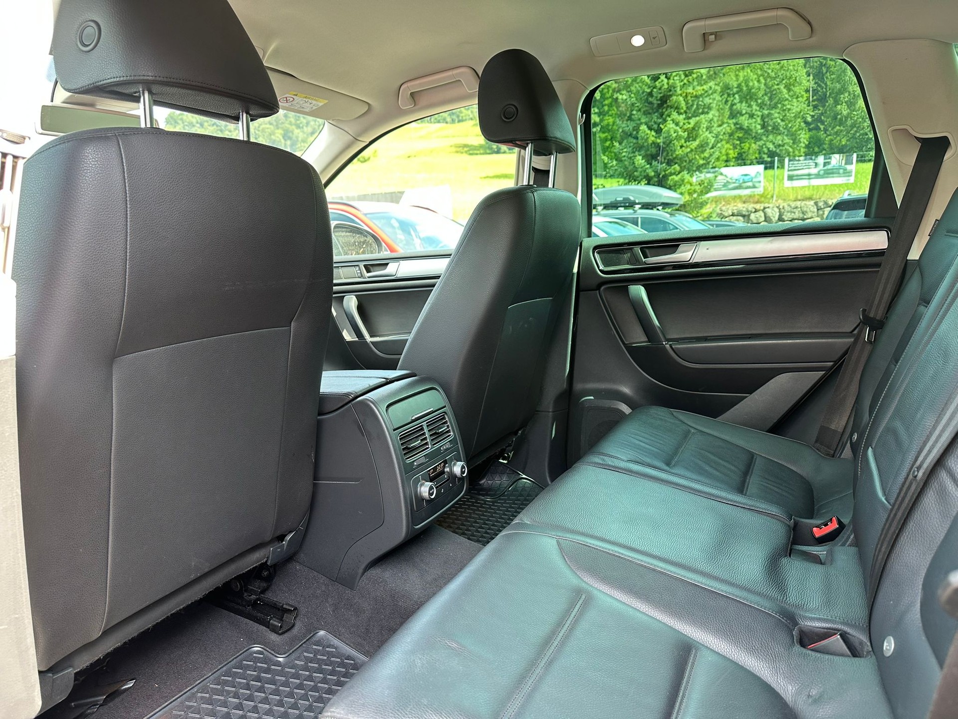 VW Touareg 3.0 TDI BMT Terrain Tech Tiptronic-image-10