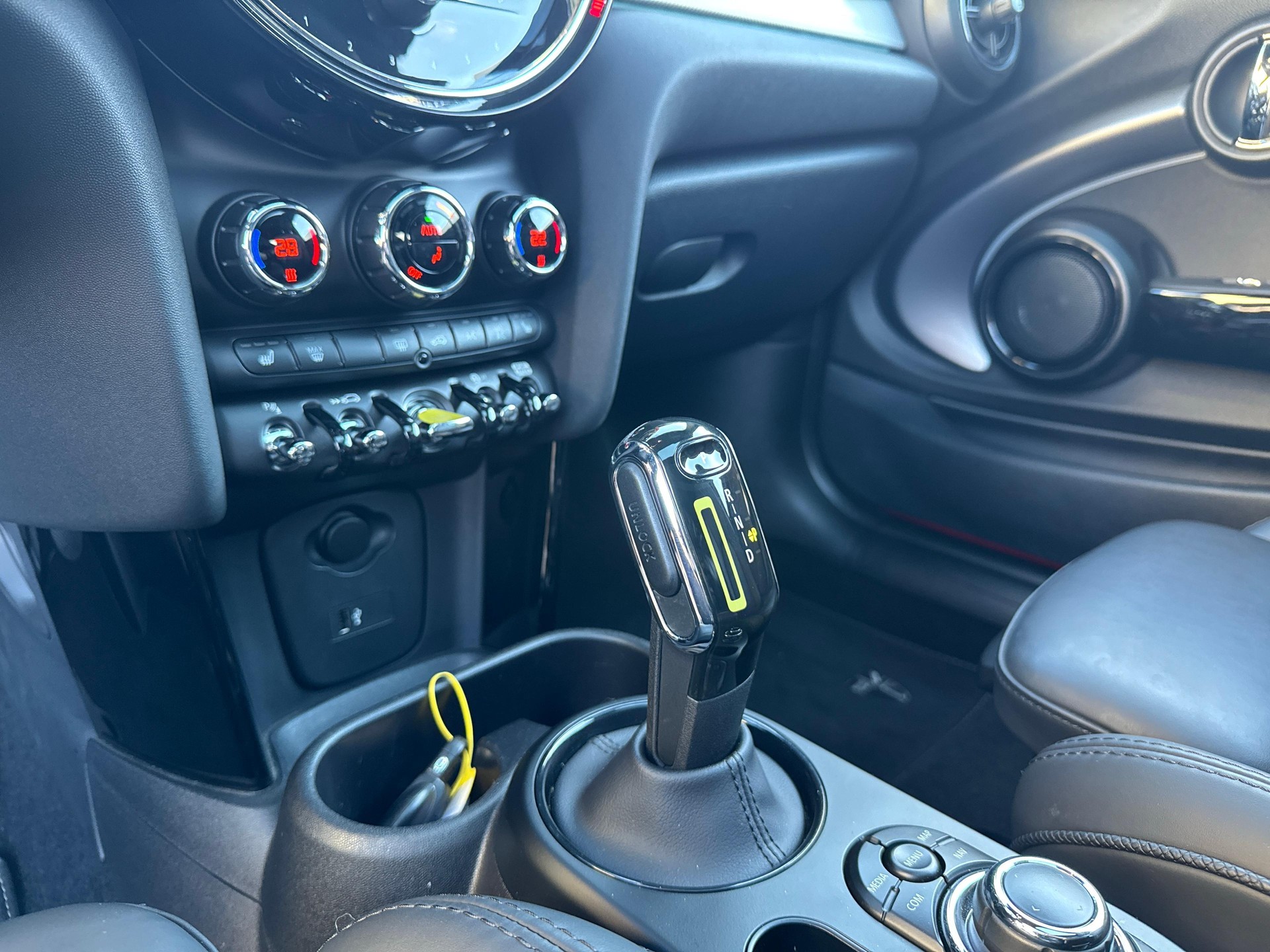 MINI F56 Cooper SE-image-17