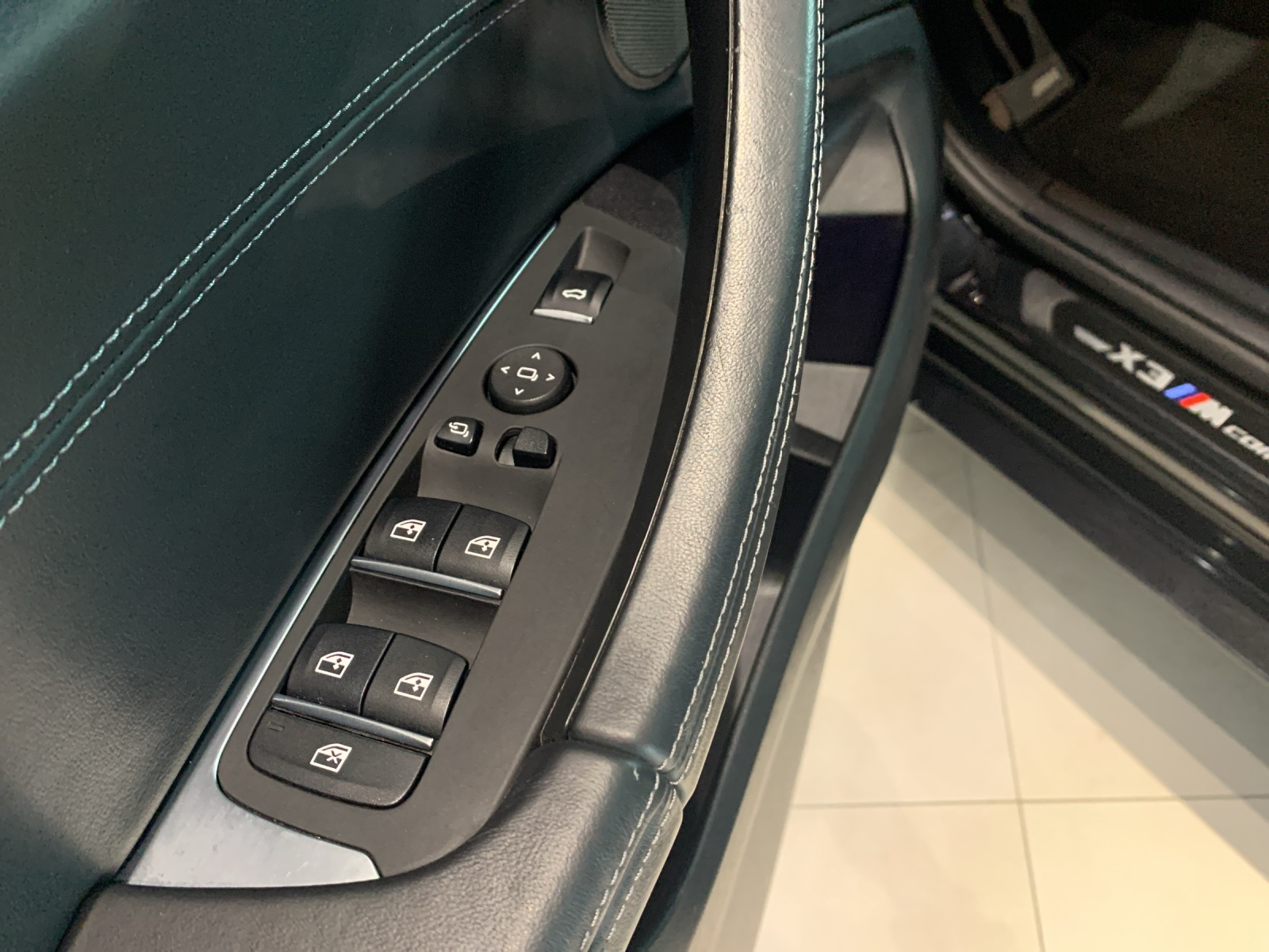 BMW X3 xDrive M Competition Steptronic-image-16