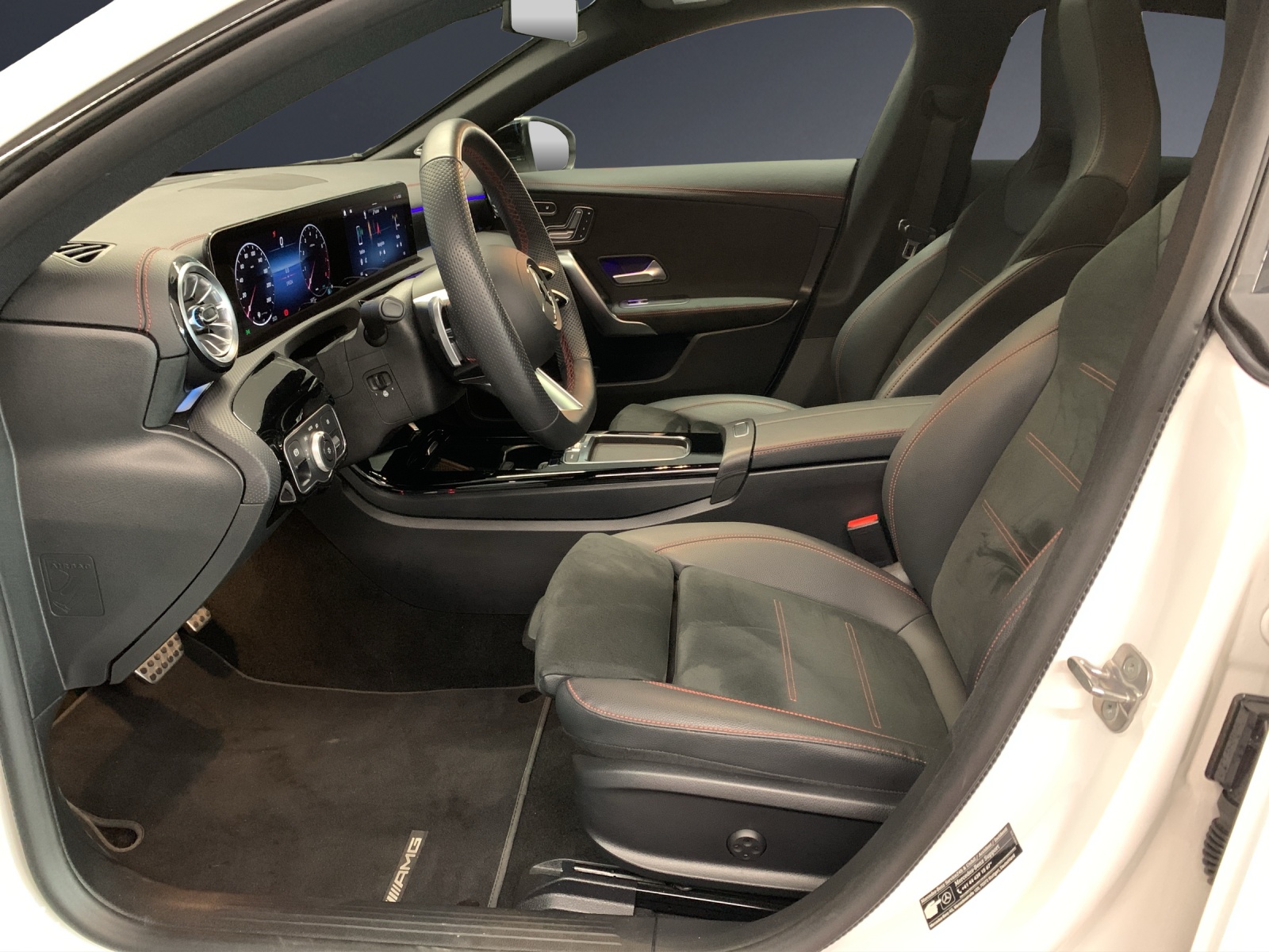 MERCEDES-BENZ CLA SB 250 8G-DCT 4M-image-5
