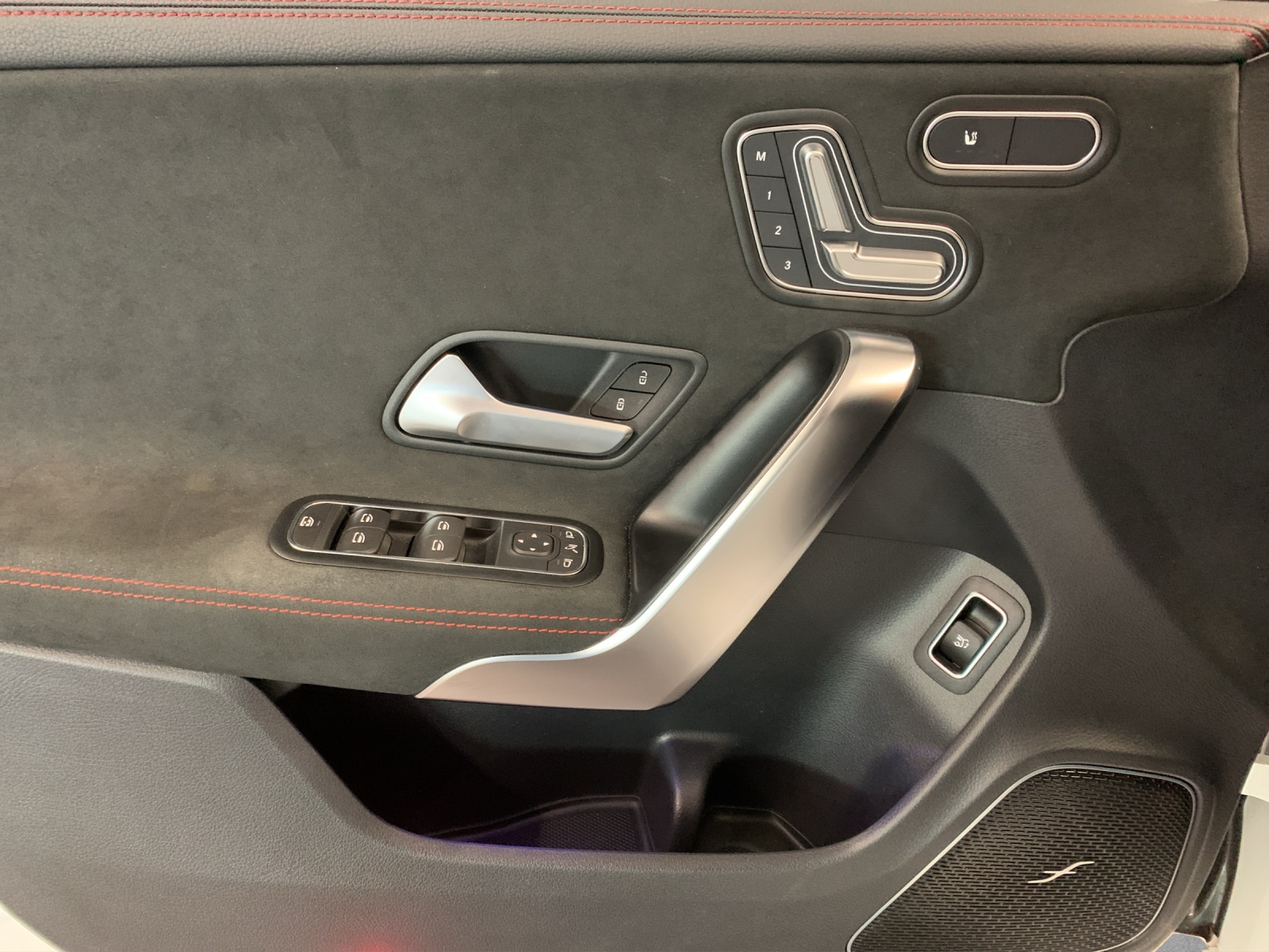 MERCEDES-BENZ CLA SB 250 8G-DCT 4M-image-9