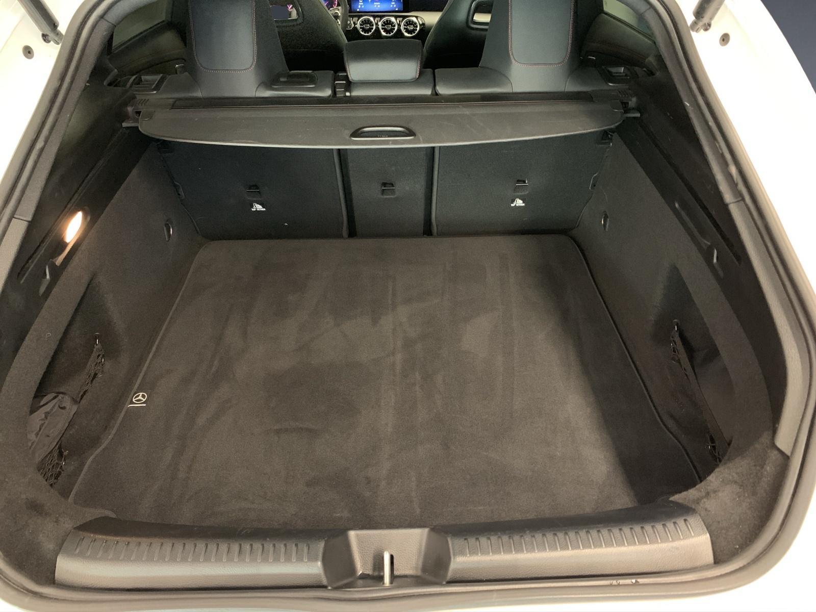 MERCEDES-BENZ CLA SB 250 8G-DCT 4M-image-12