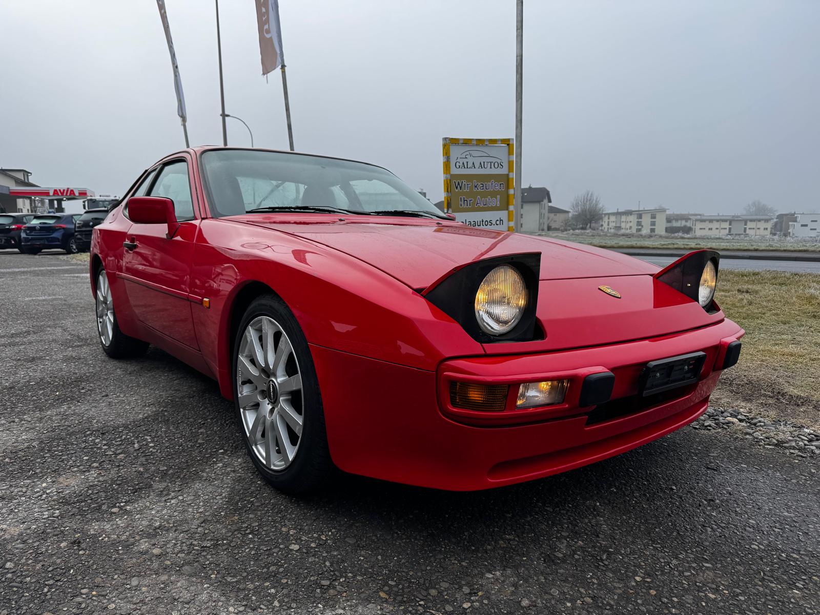 PORSCHE 944-image-2