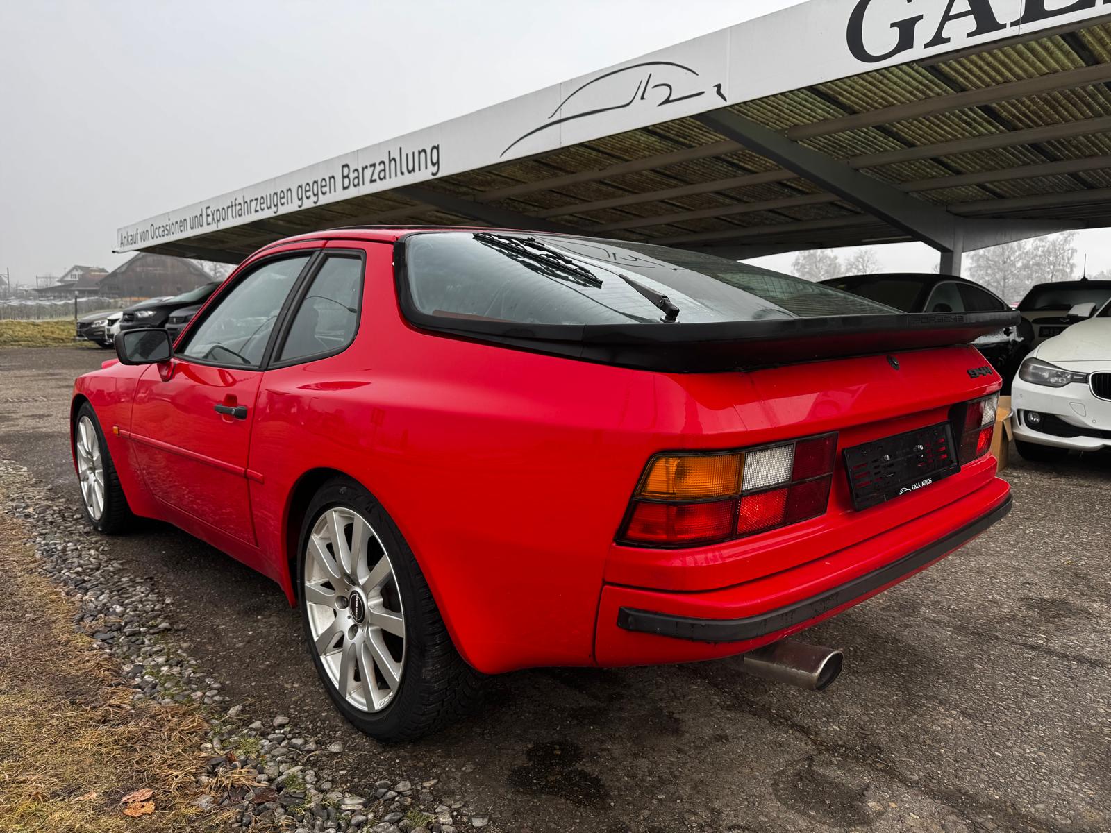 PORSCHE 944-image-5