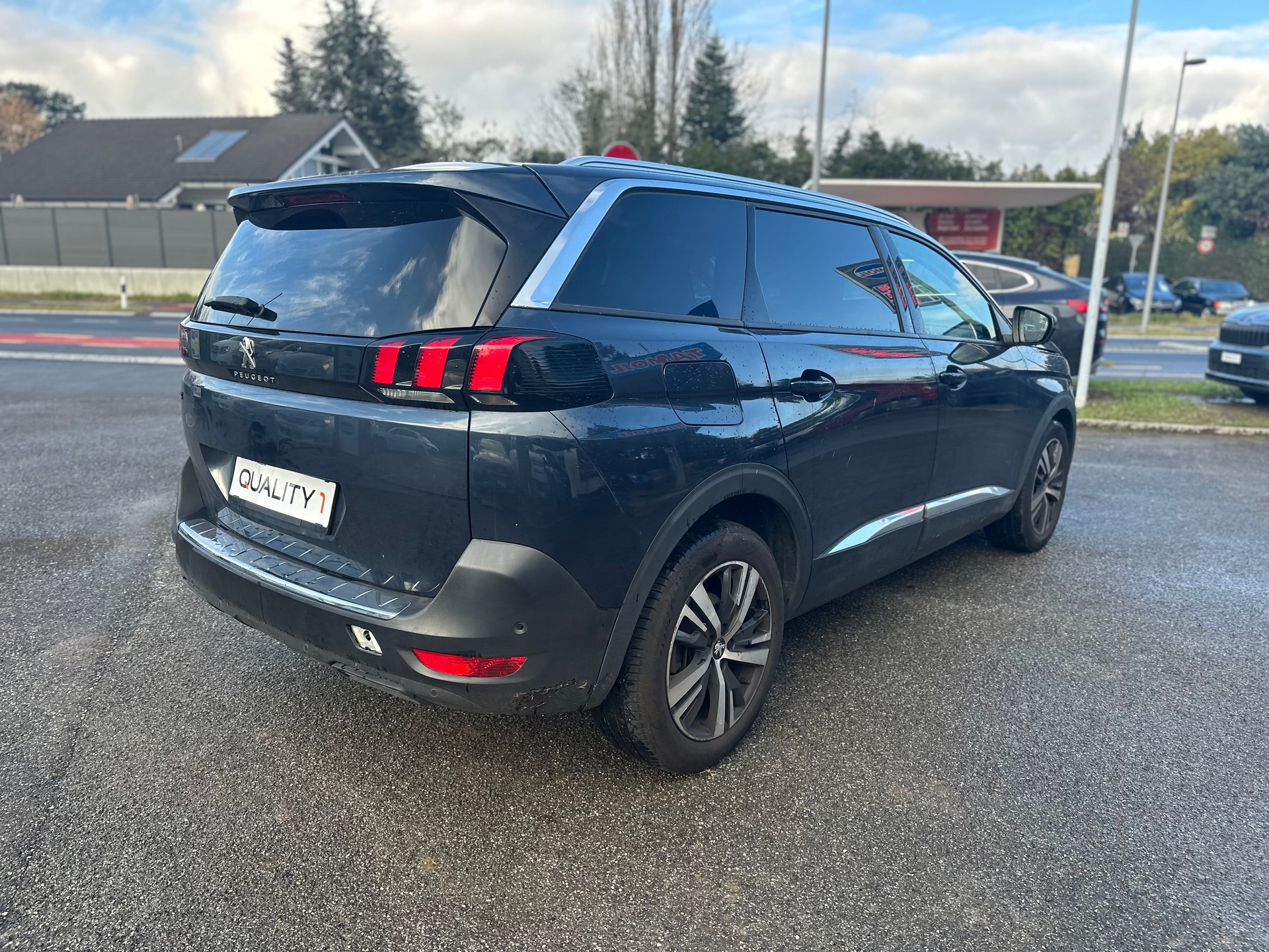 PEUGEOT 5008 1.6 THP Allure EAT-image-6