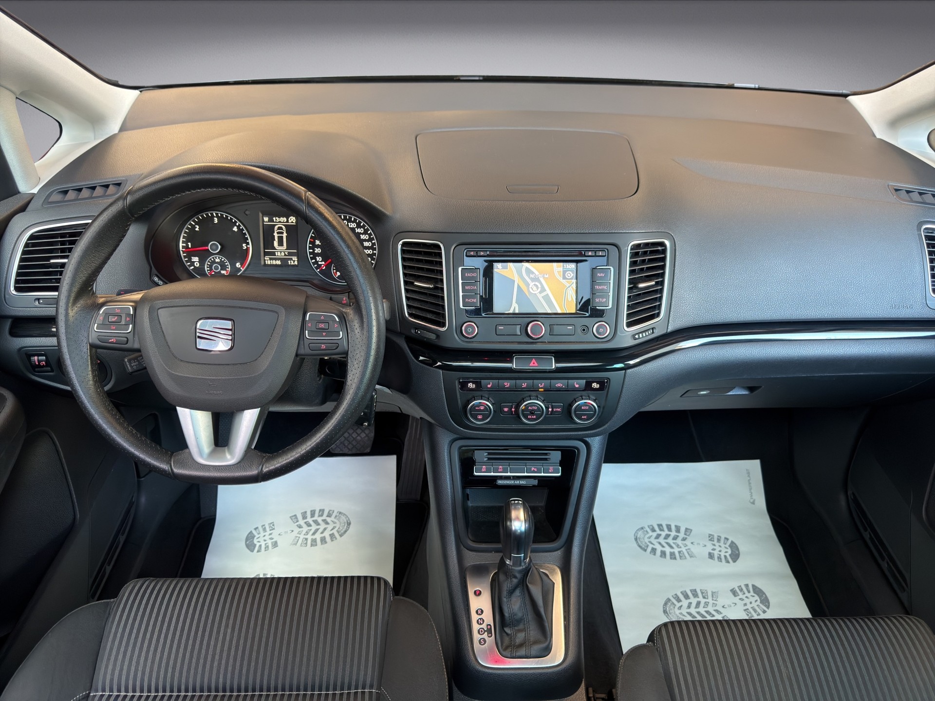 SEAT Alhambra 2.0 TDI Style Eco DSG-image-9