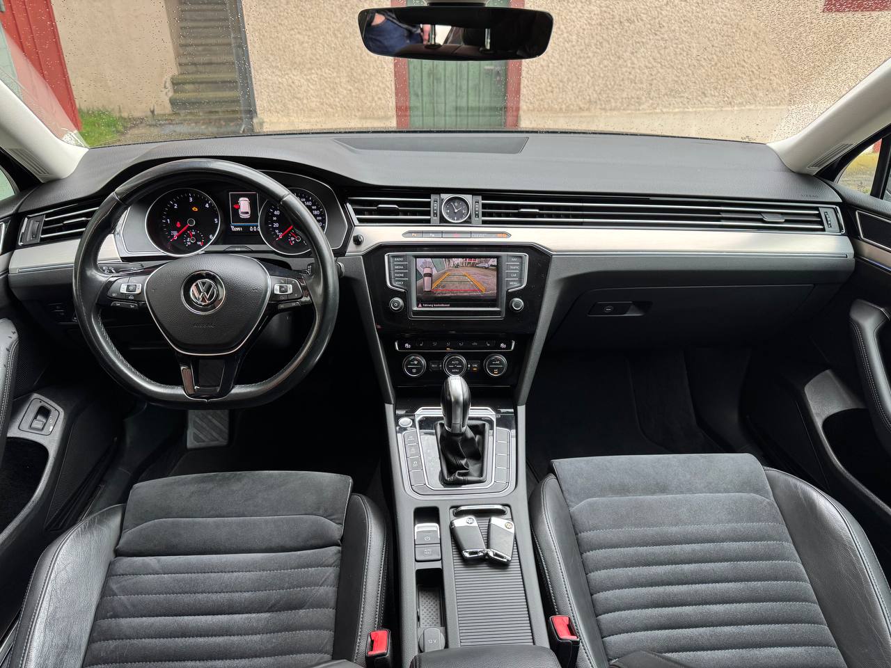 VW Passat Variant 2.0 TDI SCR BMT Highline DSG-image-11