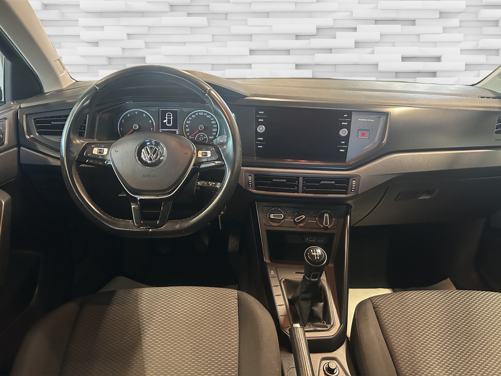 VW Polo 1.0 BMT Trendline-image-10