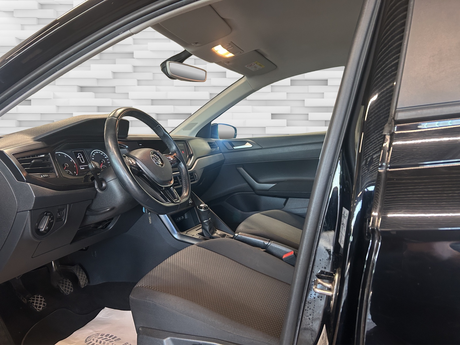 VW Polo 1.0 BMT Trendline-image-6
