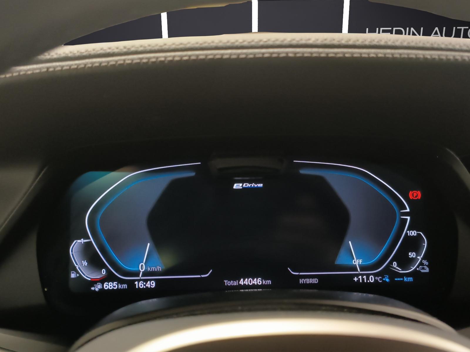 BMW X5 45e xDrive SAG-image-17