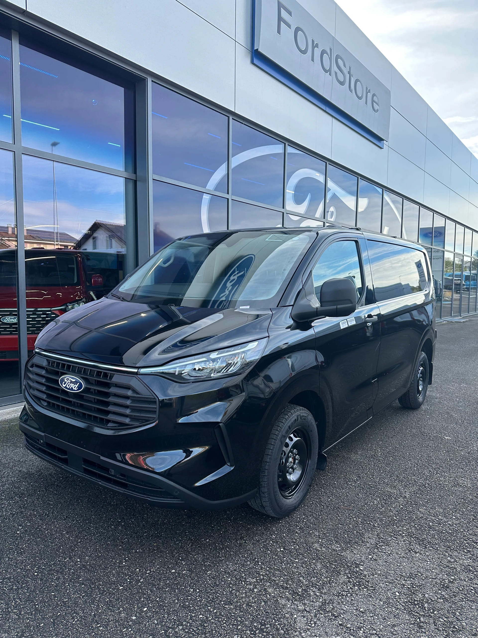 FORD Transit Custom Van 280 L1 2.0 EcoBl Trend/136CV/Aut.-image-1