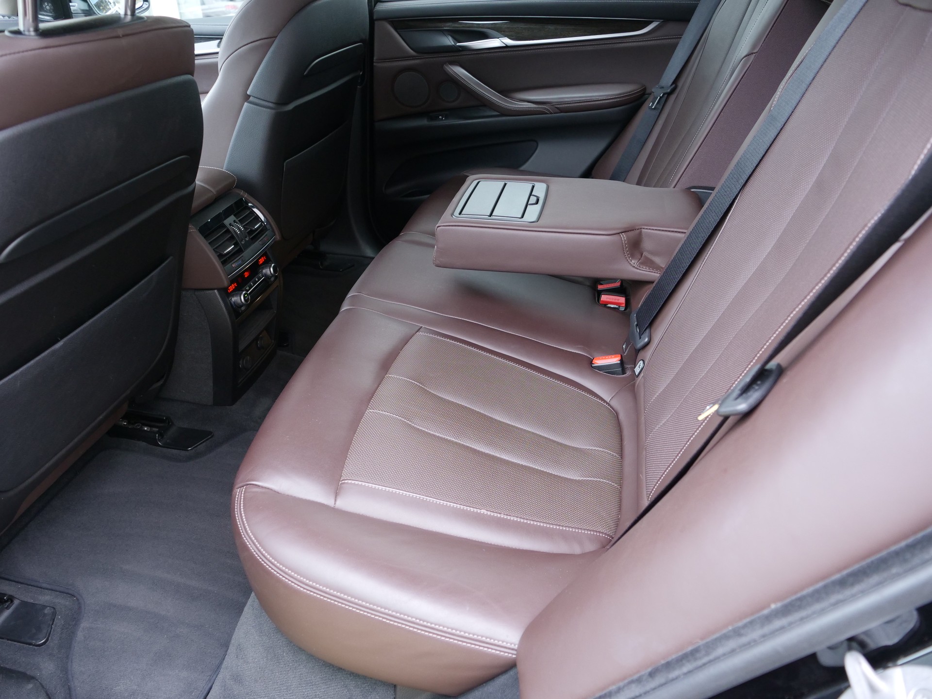 BMW X5 xDrive 40d Steptronic-image-10