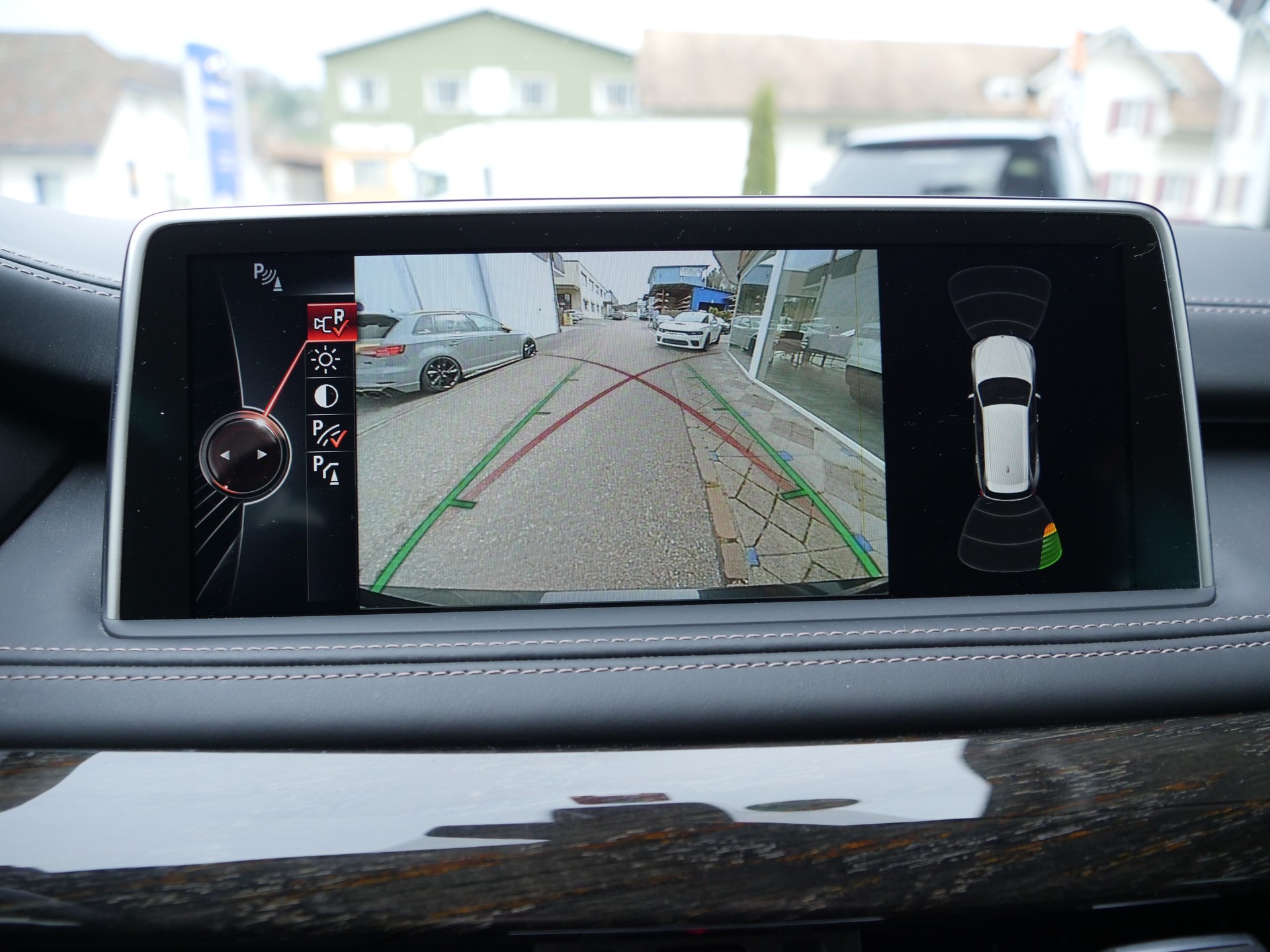 BMW X5 xDrive 40d Steptronic-image-14