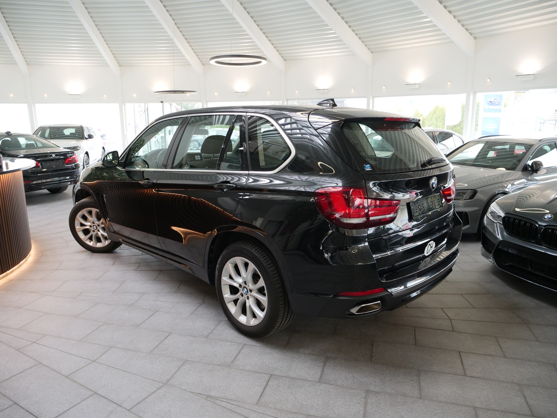 BMW X5 xDrive 40d Steptronic-showroom-element-3