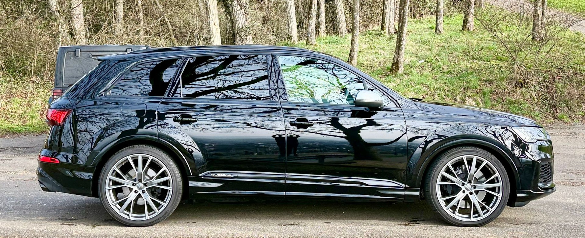 AUDI SQ7 TFSI quattro tiptronic-image-18