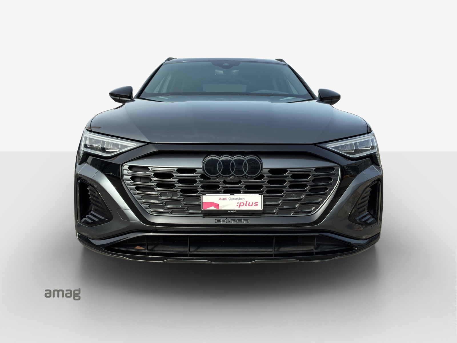 AUDI Q8 Sportback 55 e-tron Black Edition quattro-image-7