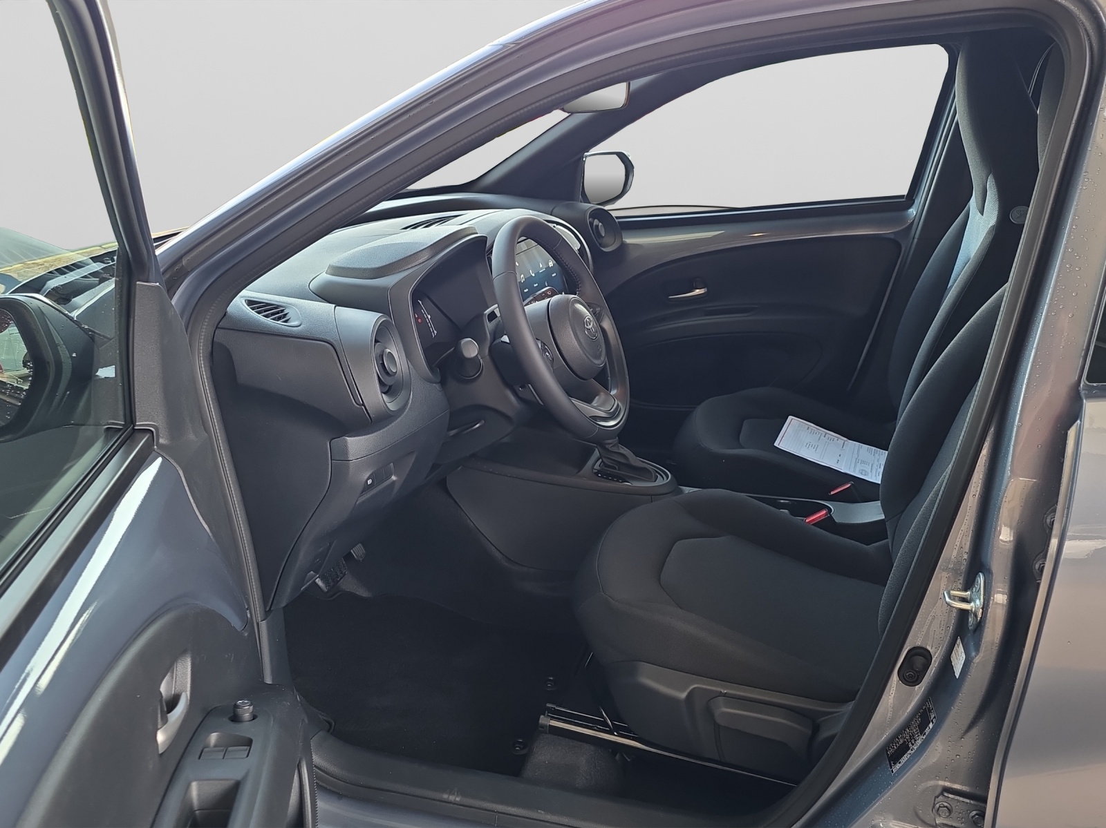TOYOTA Aygo X 1.5 VVT-i HSD Comfort-image-8