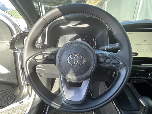 TOYOTA Aygo X 1.5 Sty. e-CVT Tr.-image-8