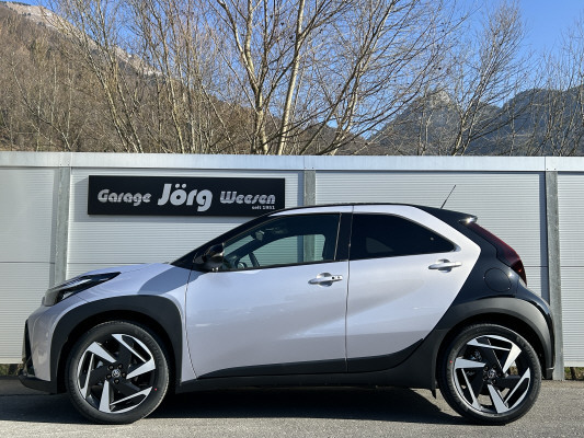 TOYOTA Aygo X 1.5 Sty. e-CVT Tr.-image-2
