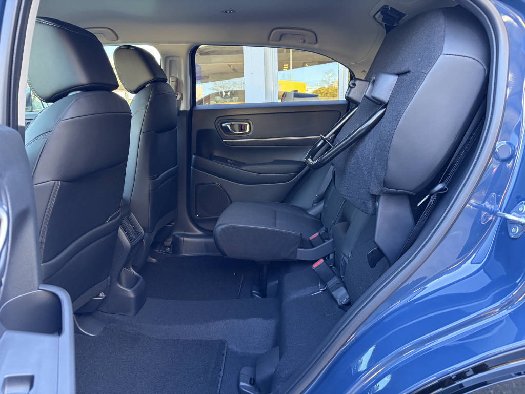 HONDA HR-V 1.5 i-MMD Advance-image-9