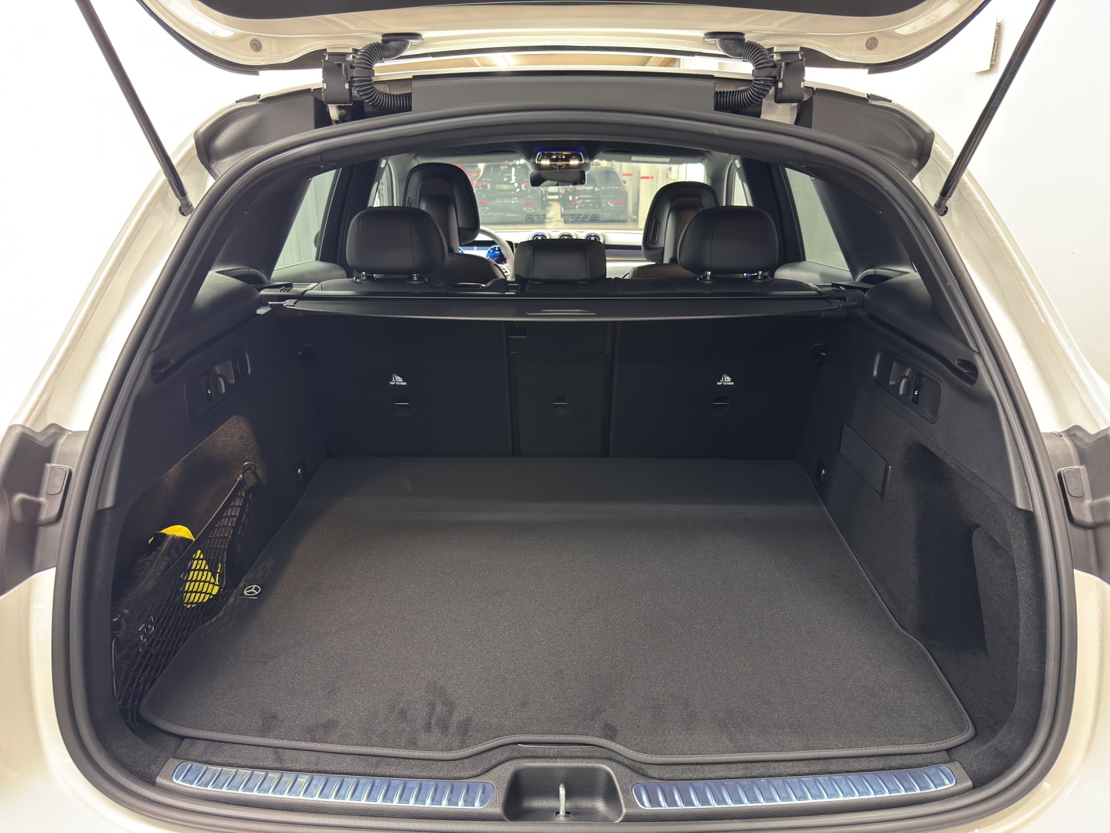 MERCEDES-BENZ GLC 220 d Avantgarde 4Matic-image-10