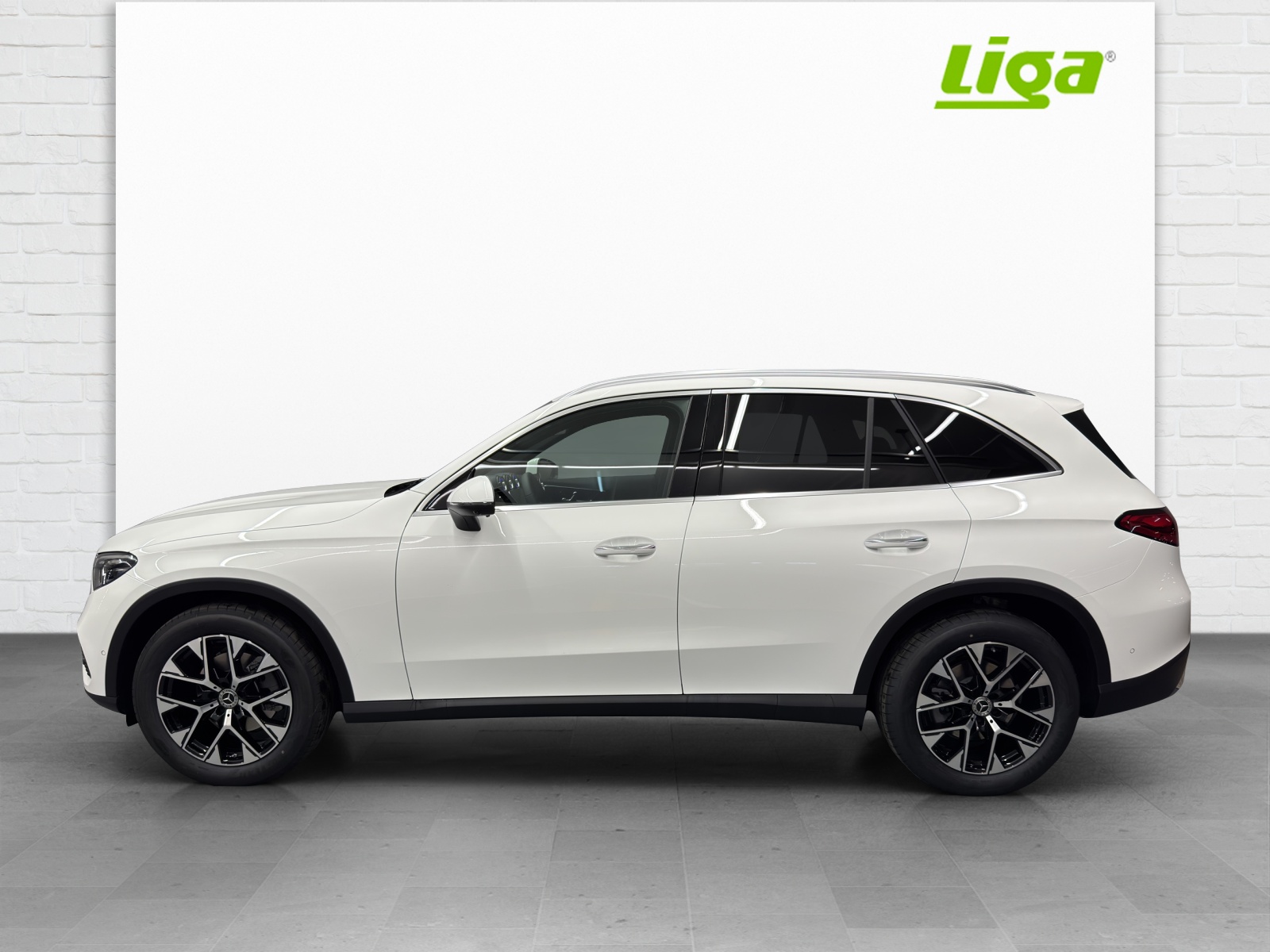 MERCEDES-BENZ GLC 220 d Avantgarde 4Matic-image-0