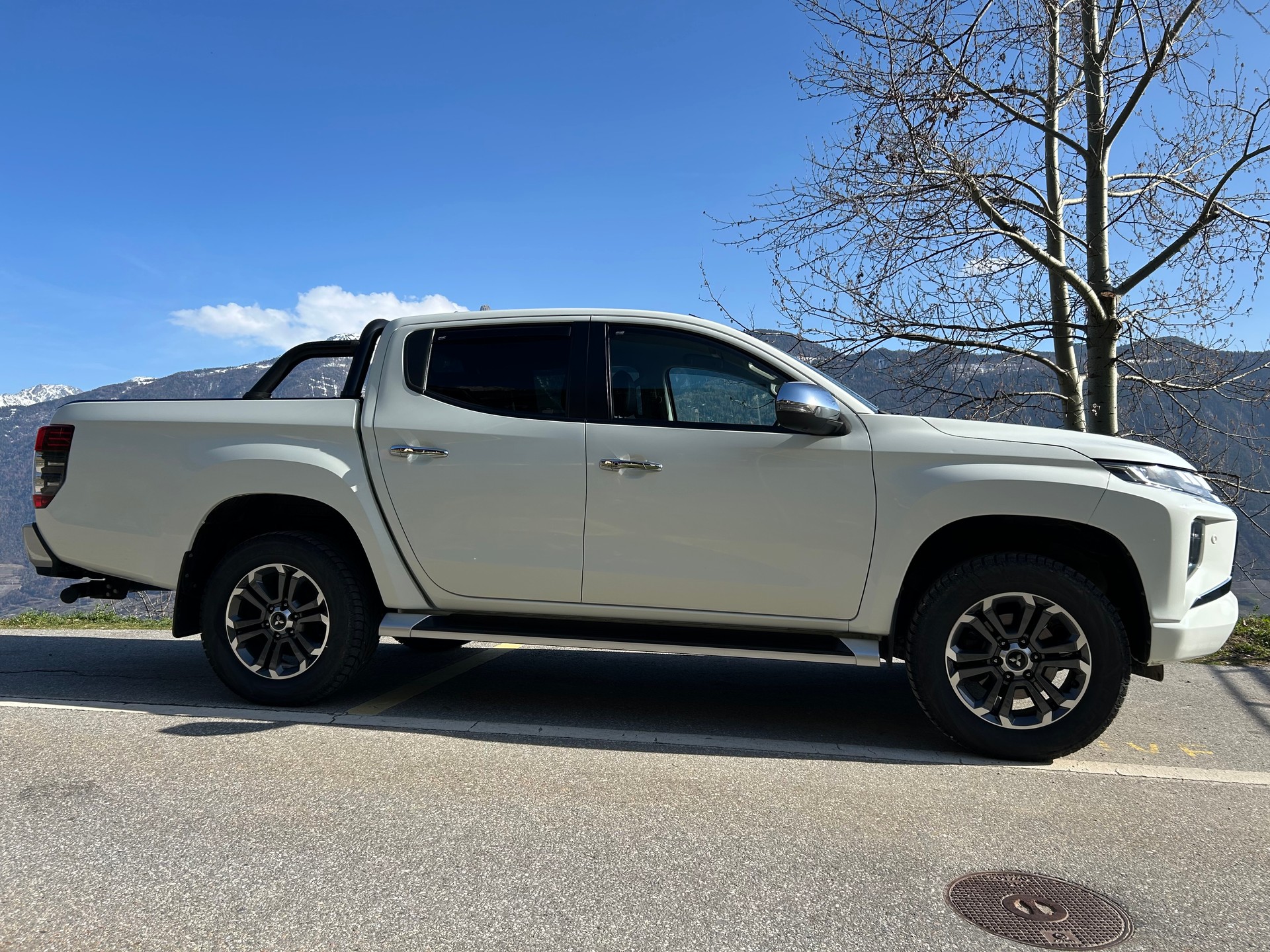 MITSUBISHI L 200 2.2 Diamond Double Cab Automat