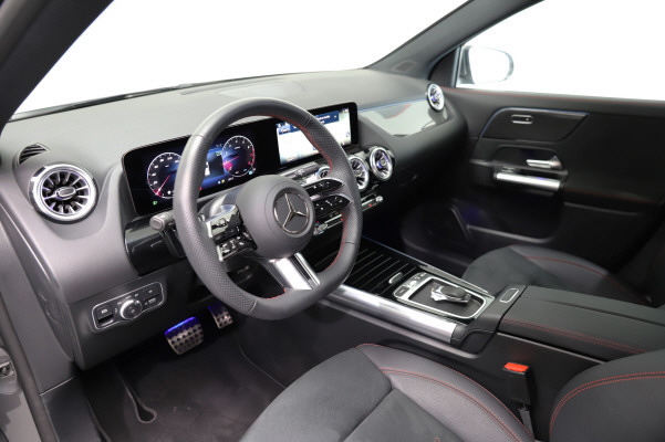 Image MERCEDES-BENZ GLA-200 GLA 200 7G-DCT