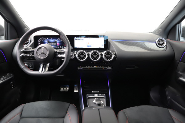 Image MERCEDES-BENZ GLA-200 GLA 200 7G-DCT