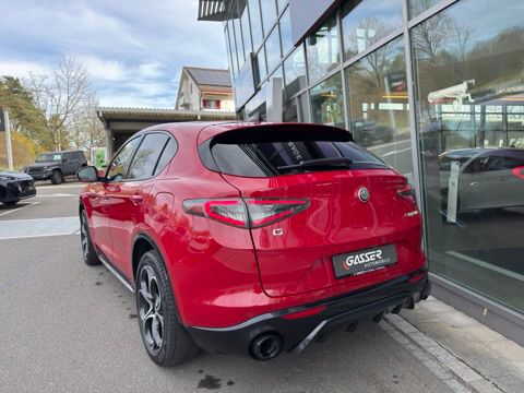 ALFA ROMEO Stelvio 2.0 Veloce Pack Premium Q4 AT8-image-2