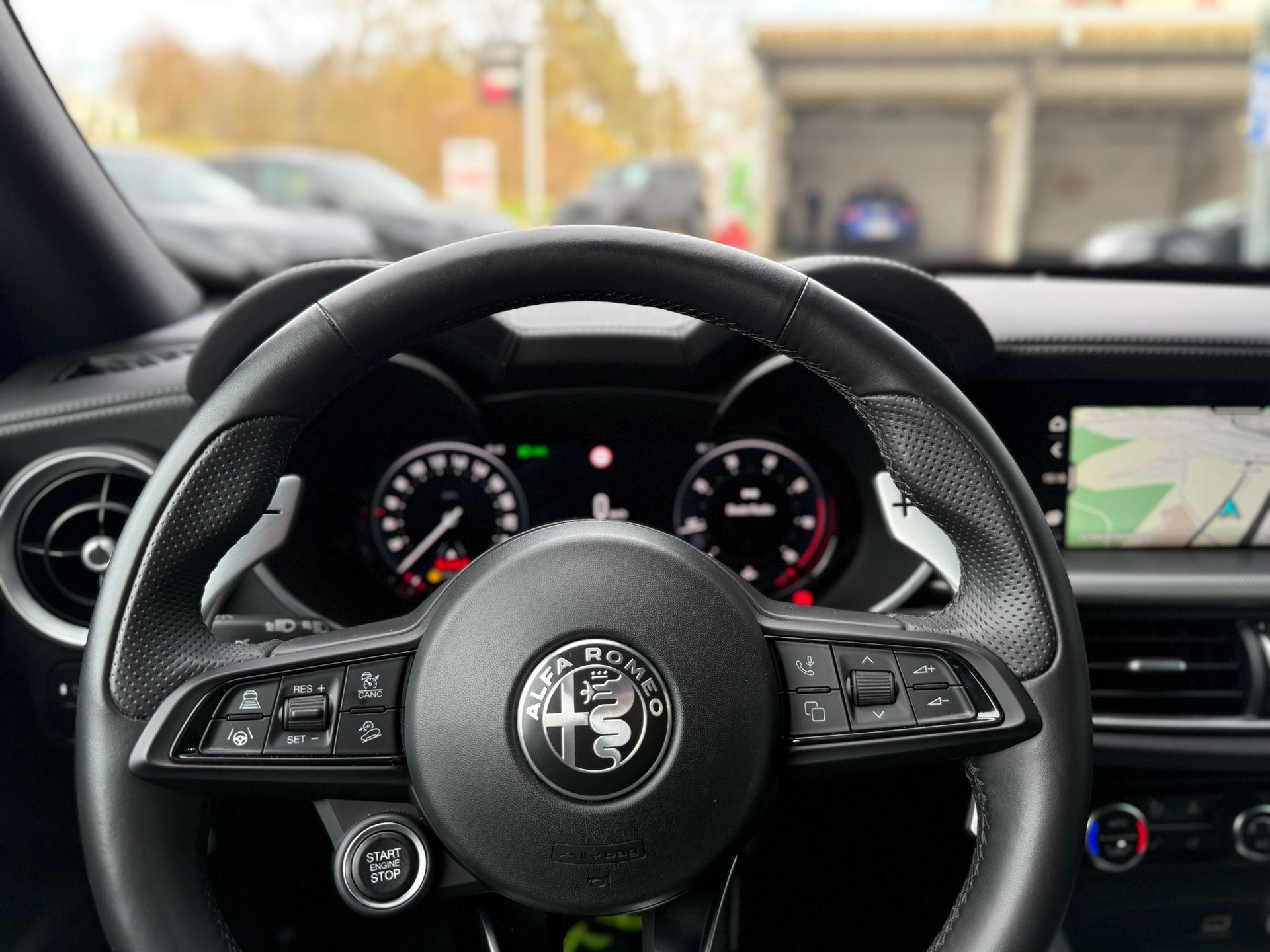 ALFA ROMEO Stelvio 2.0 Veloce Pack Premium Q4 AT8-image-6