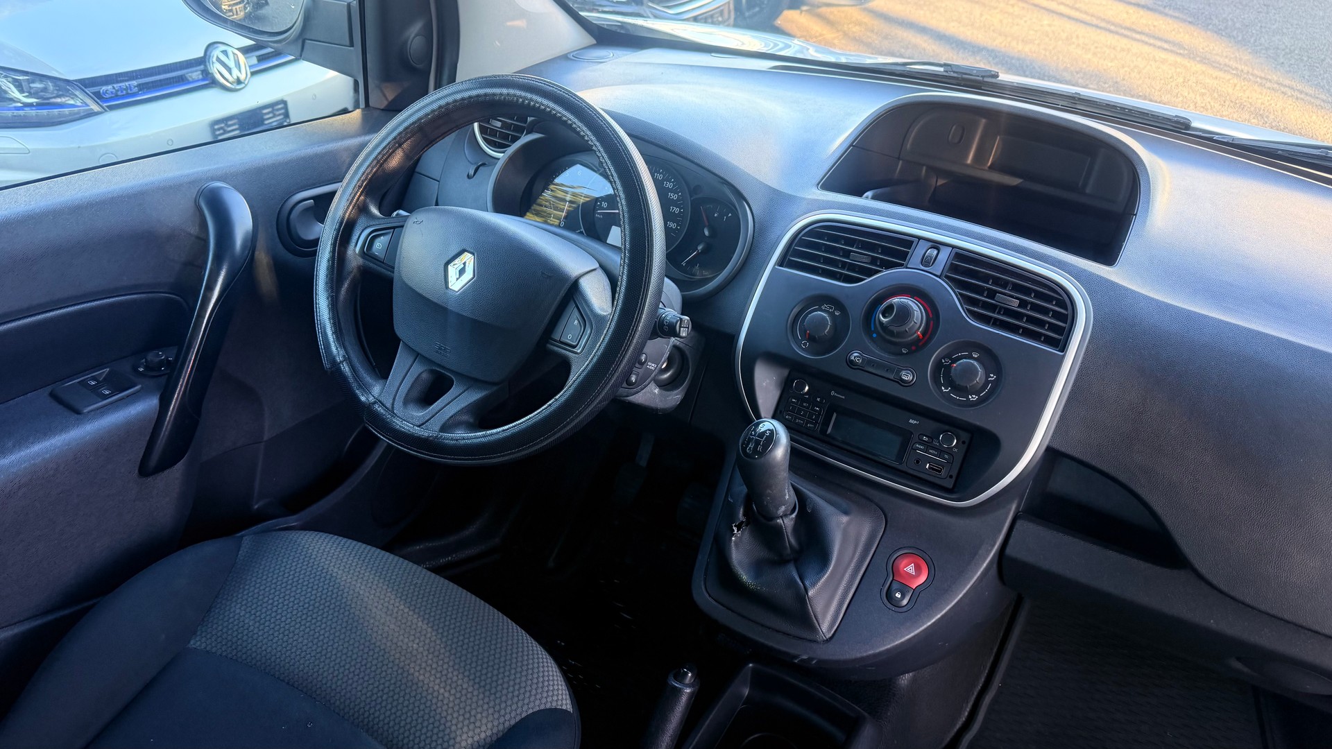 RENAULT Kangoo Medium dCi 90 ENERGY Business-image-6