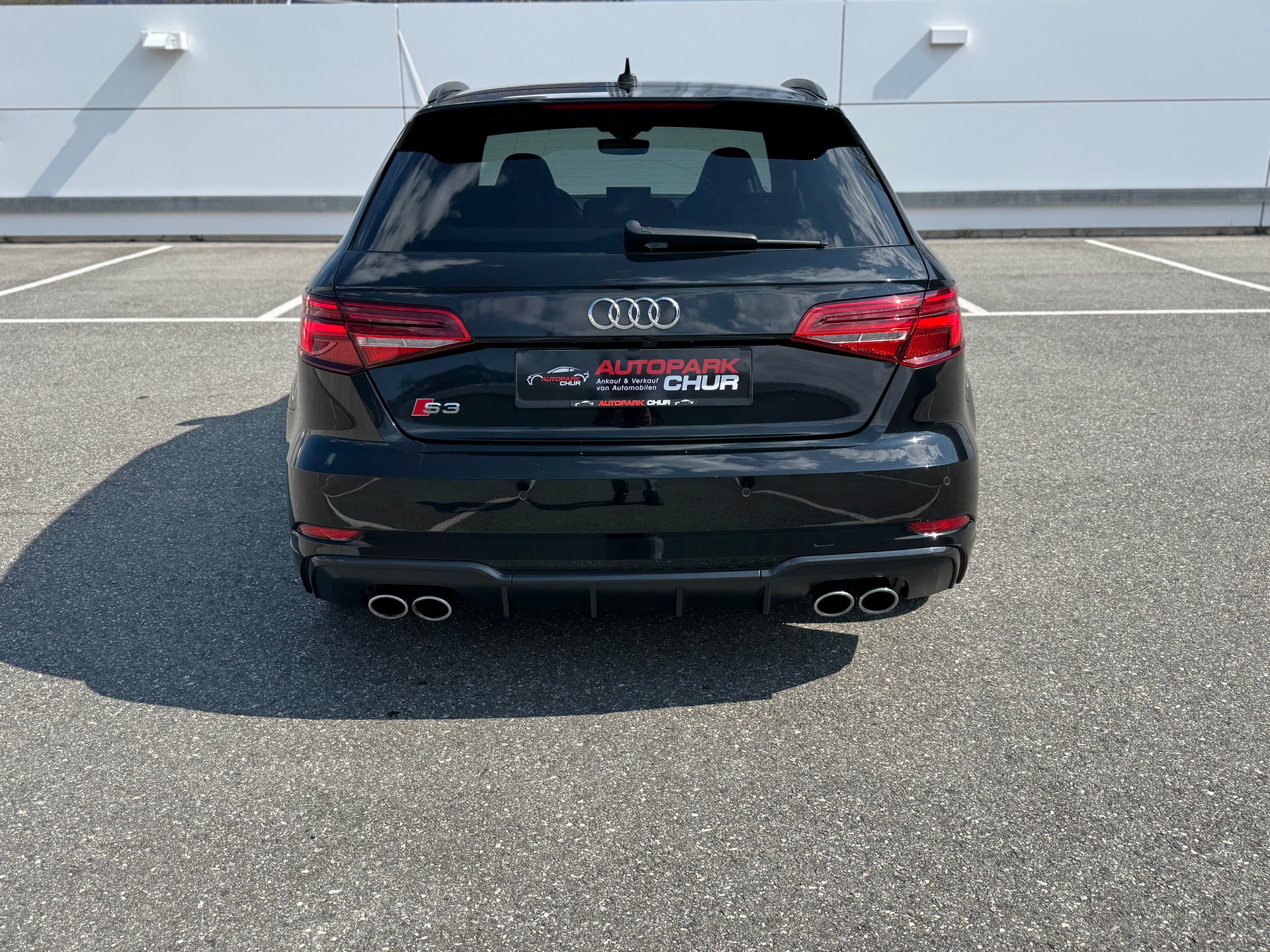 AUDI S3 Sportback 2.0 TFSI quattro S-tronic-image-3