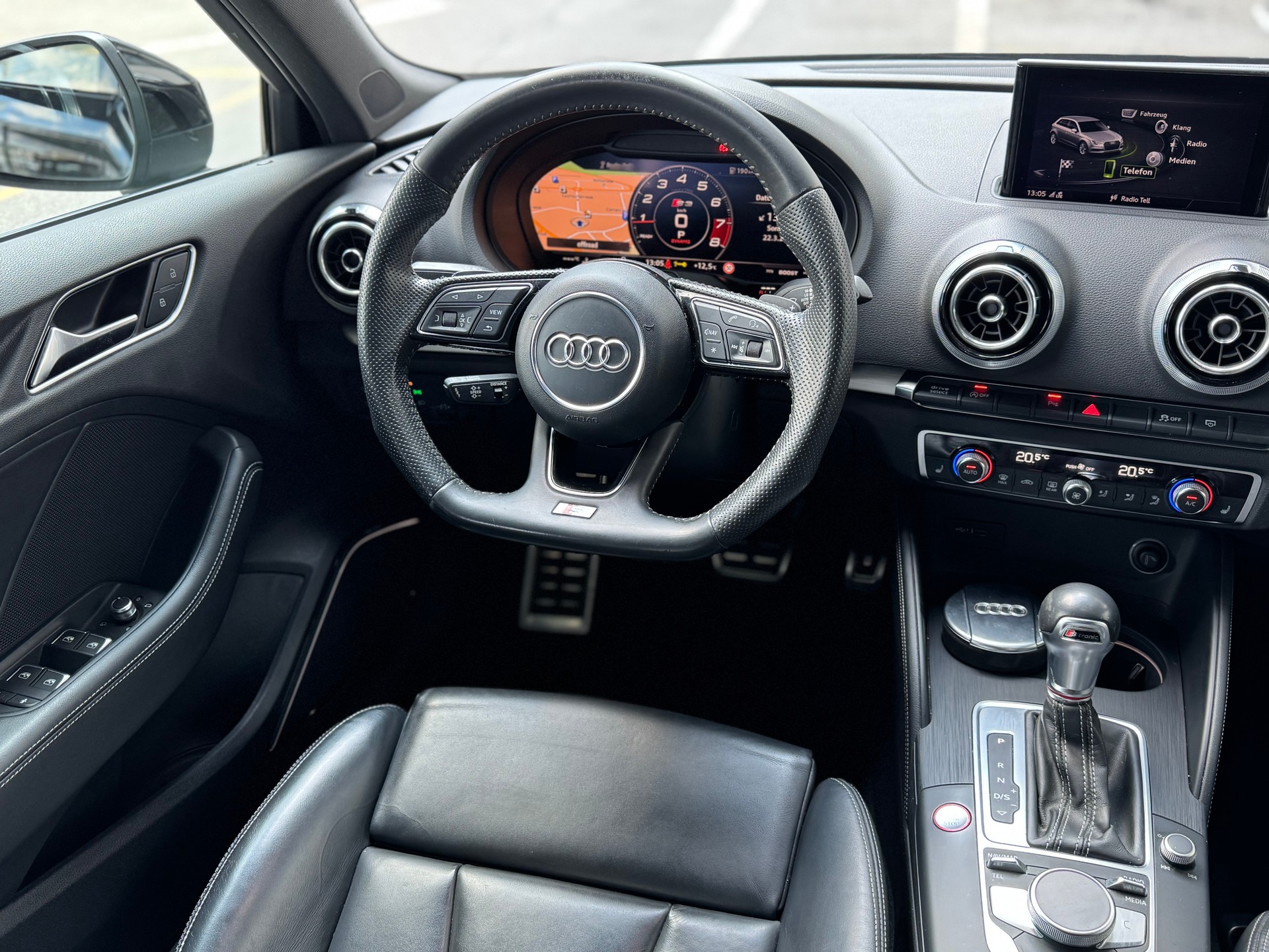 AUDI S3 Sportback 2.0 TFSI quattro S-tronic-image-15
