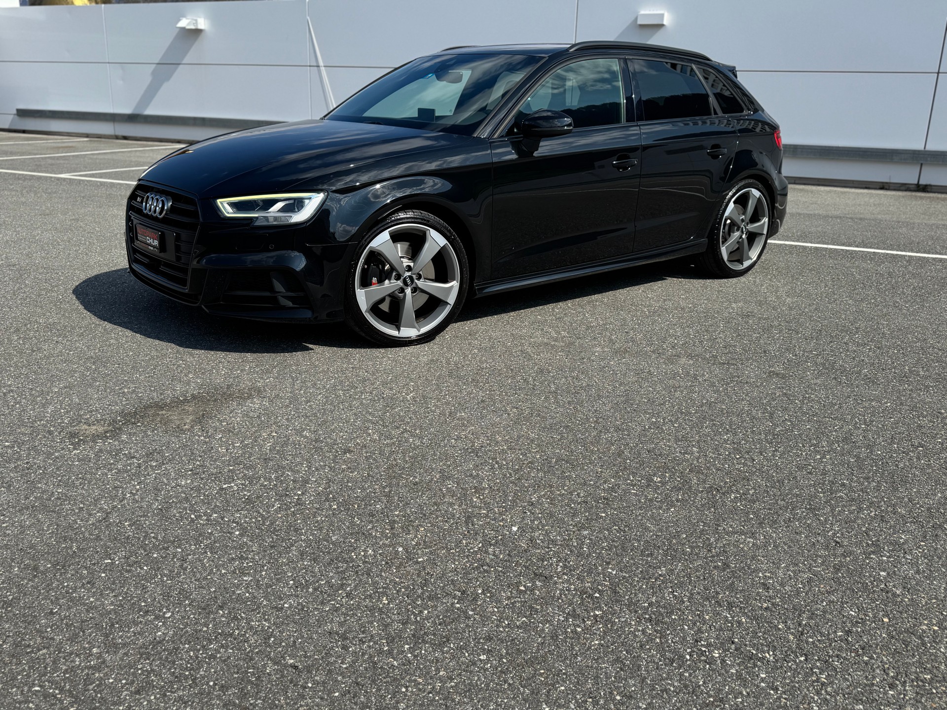 AUDI S3 Sportback 2.0 TFSI quattro S-tronic-image-1
