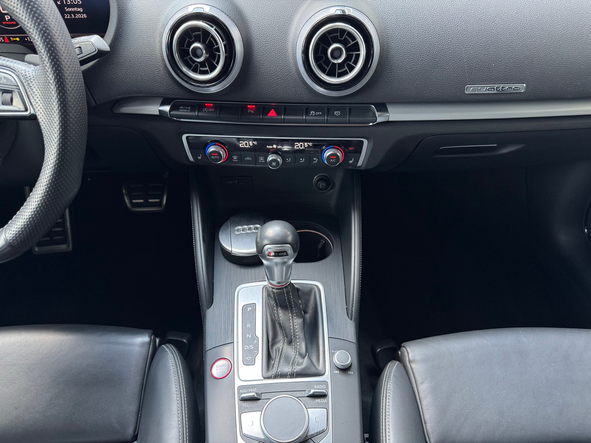 AUDI S3 Sportback 2.0 TFSI quattro S-tronic-image-14