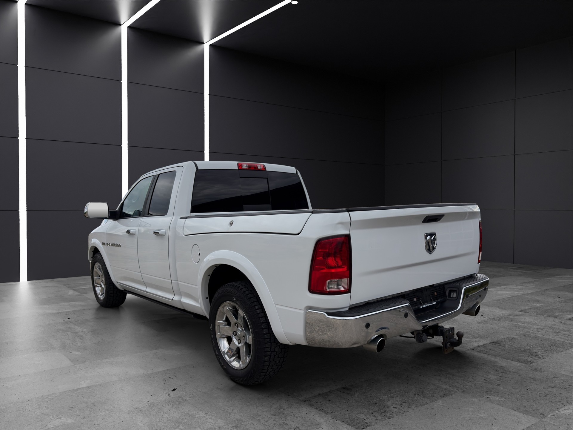 DODGE 1500 HEMI V8 Laramie 5.7-showroom-element-2