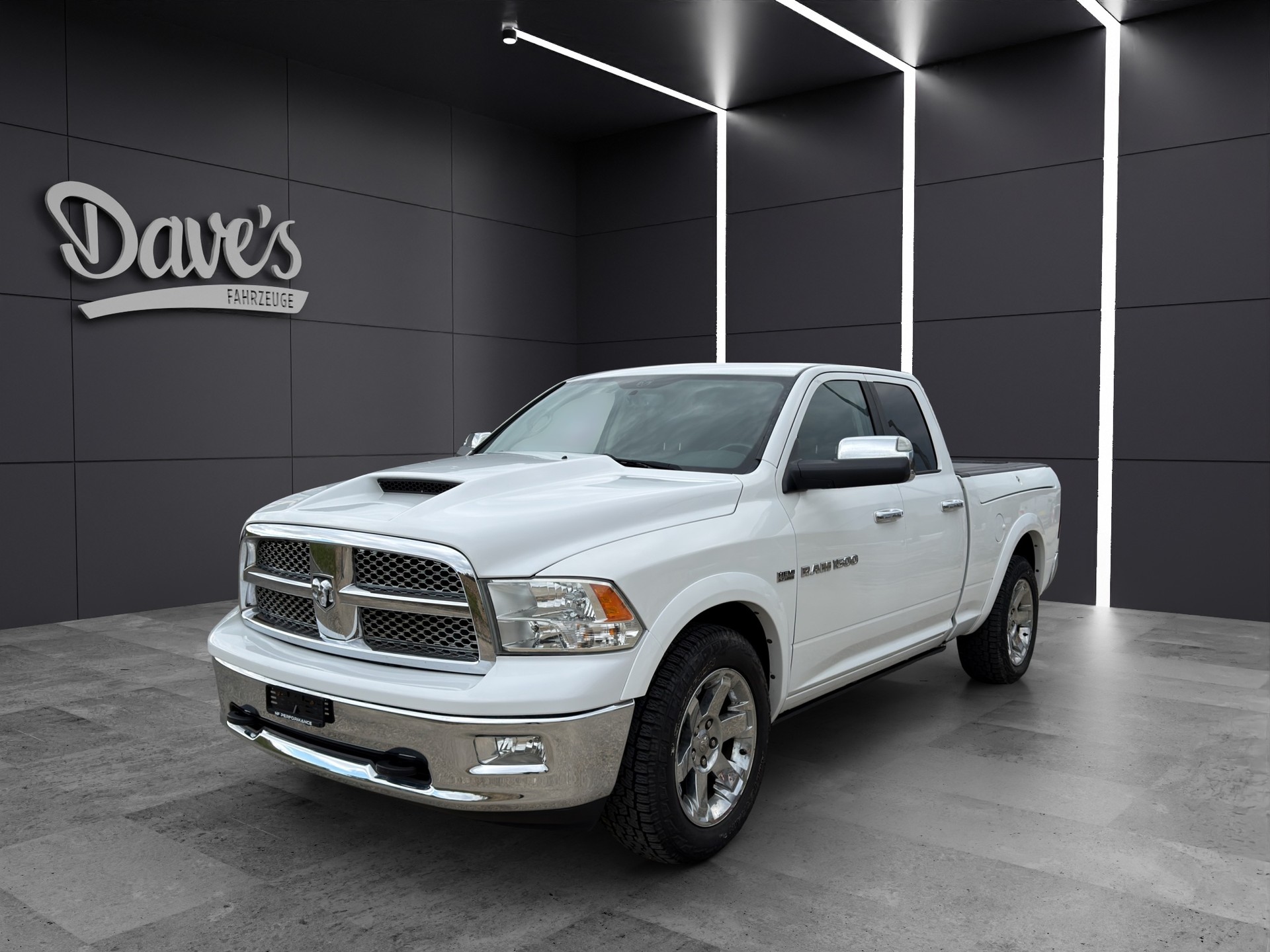 DODGE 1500 HEMI V8 Laramie 5.7