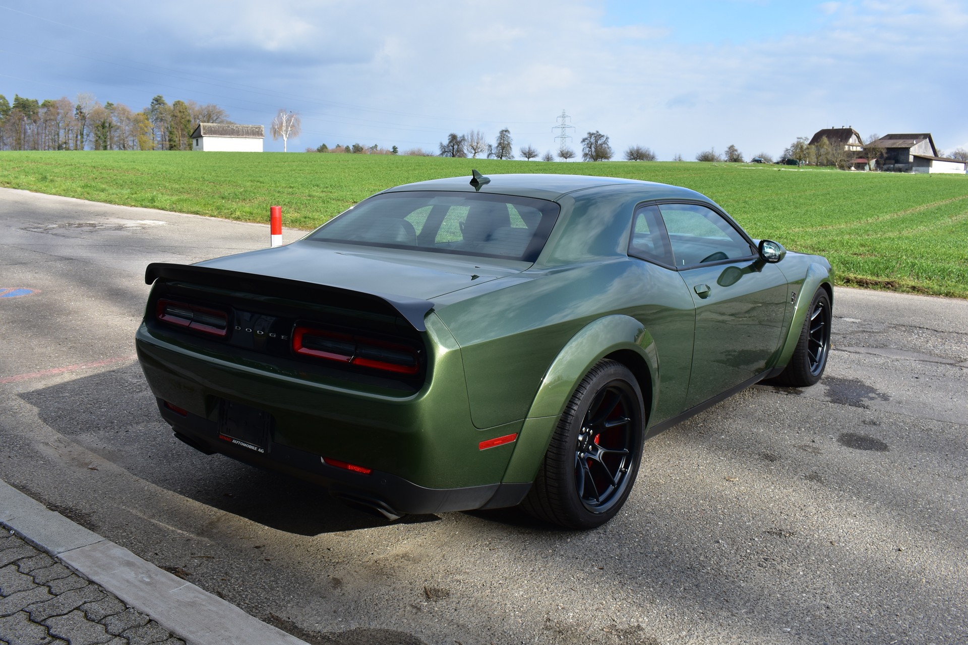 DODGE Challenger Hellcat Redeye-image-3