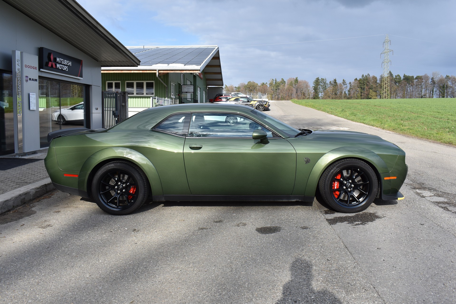 DODGE Challenger Hellcat Redeye-image-2