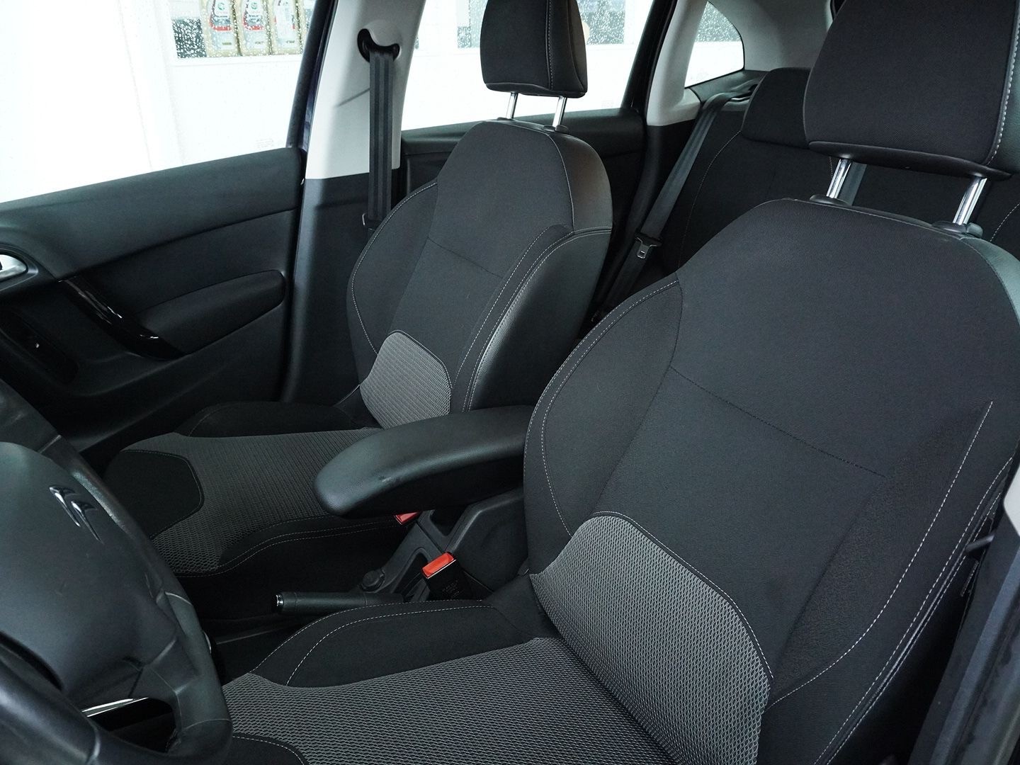 CITROEN C3 1.2i Séduction-image-3