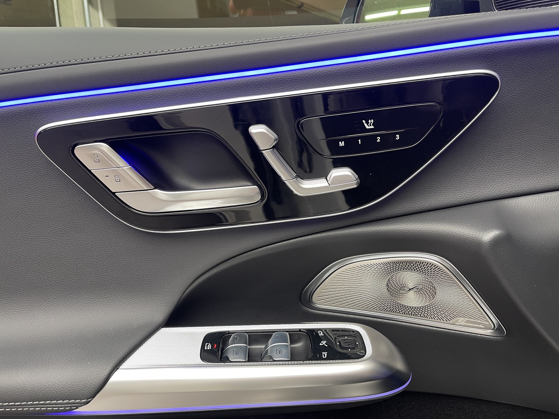 MERCEDES-BENZ E 220 d 4MATIC T-Modell 9G-Tronic-image-7