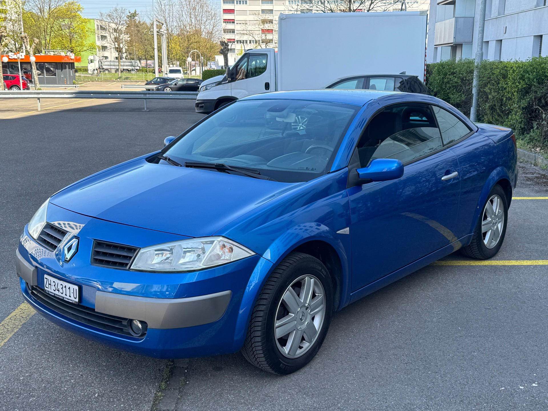RENAULT Mégane C-C 2.0 16V Dynamique Confort-image-3