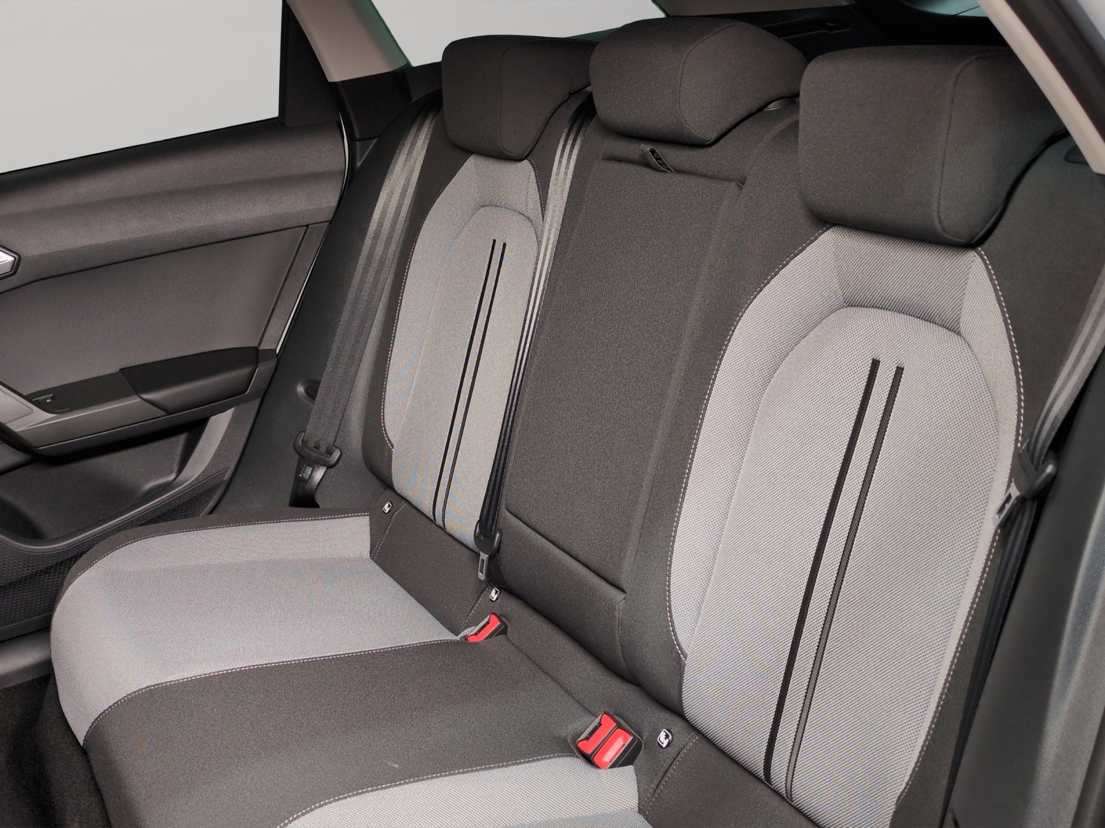 SEAT Leon ST 1.5 eHybrid pHEV DSG Style-image-8