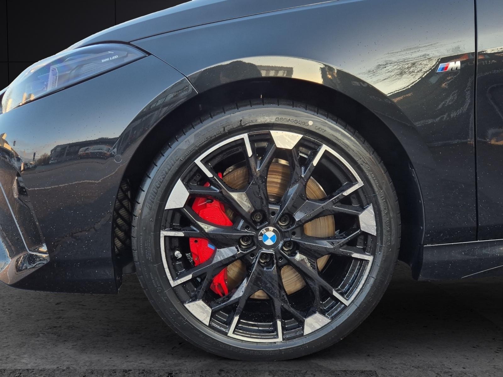 BMW M135i xDrive-image-4