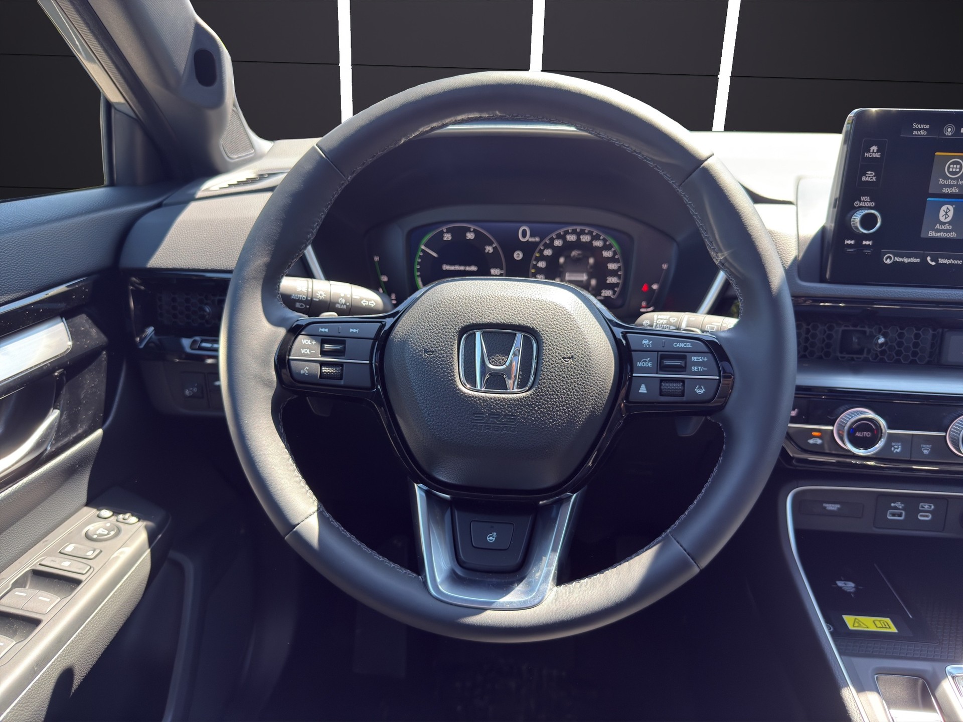 HONDA CR-V 2.0i MMD Hybrid Elegance 4WD Automatic-image-9