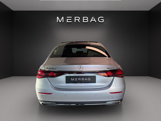 MERCEDES-BENZ E 220 d 4Matic-image-3